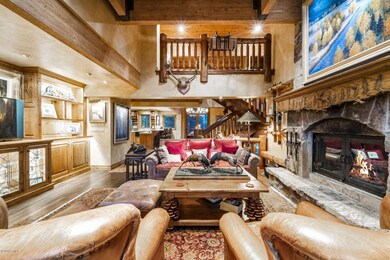 6_Living-Room_1800x1200_3580719