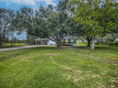 12618 County Road 185, Alvin, TX 77511 - photo 2