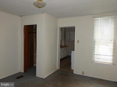 130 1/2 Elm St, Hagerstown, MD 21740 - photo 5
