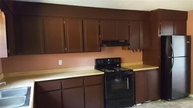 213C Woodcrest Cir, Warner Robins, GA 31093 - photo 4