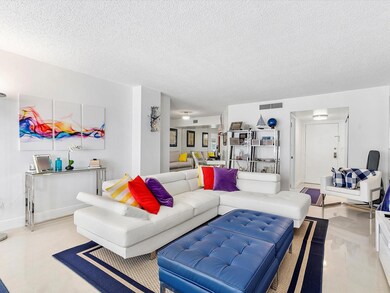 HUGE LIVING ROOM