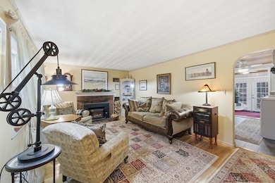 4 Laurel St, Woburn, MA 01801 - photo 4