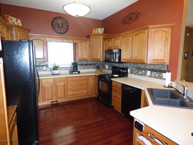 218 E Woodlake Cir, Mount Washington, KY 40047 - photo 3