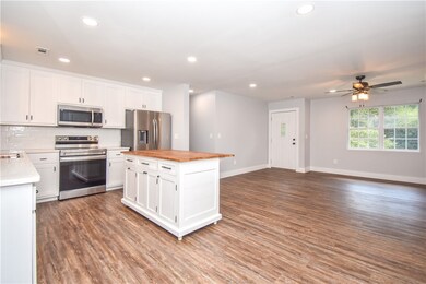 128 Brookside Dr, Alexander City, AL 35010 - photo 6