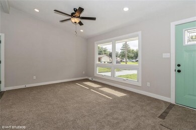 3306 SE 8th St, Des Moines, IA 50315 - photo 7