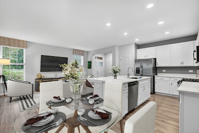 1001 Draper Rd, McHenry, IL 60050 - photo 5