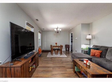 713 Shadowridge Rd, Jacksonville, NC 28546 - photo 5