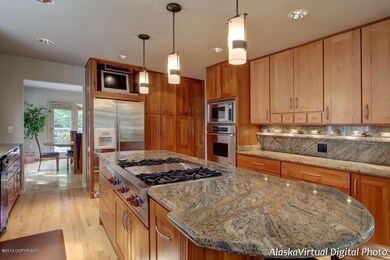 CUSTOM KITCHEN W/2  TONE CHERRY CABINETS