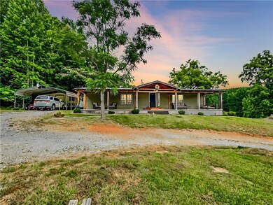 120 Nicholas Dr, Walhalla, SC 29691 - photo 2