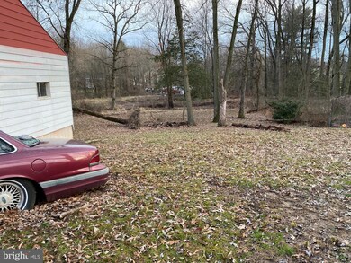 9313 Rolling View Dr, Lanham, MD 20706 - photo 7