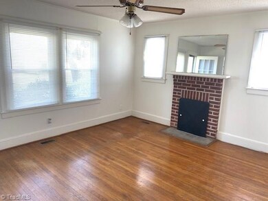 1009 Lawsonville Ave, Reidsville, NC 27320 - photo 3