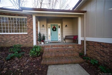 2610 Eastbrook Ln, Statesville, NC 28625 - photo 2
