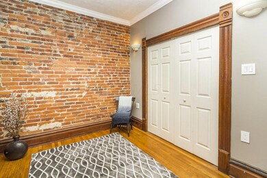 1085 Franklin Ave 03