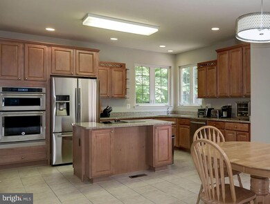 705 N Ashton St, Alexandria, VA 22312 - photo 6