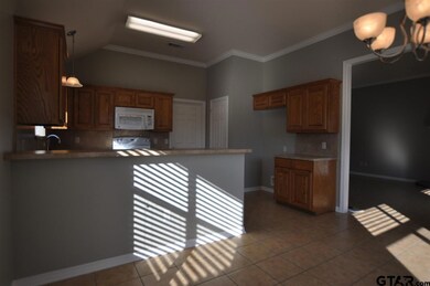 3118 3118 Vineyard Ave, Tyler, TX 75701 - photo 4