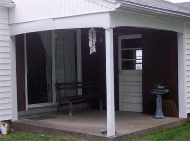 46 Davis St, Turners Falls, MA 01376 - photo 5