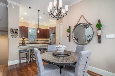 The breakfast area is open to the main room as wel
