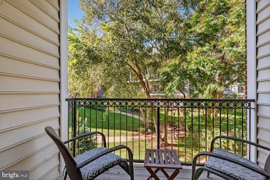 1580 Spring Gate Dr unit 4204, McLean, VA 22102 - photo 4