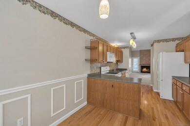 244 Oakland St unit E, Manchester, CT 06042 - photo 7