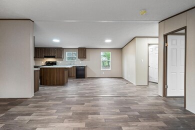 109 Arbor Dr unit 125, Statesville, NC 28677 - photo 2