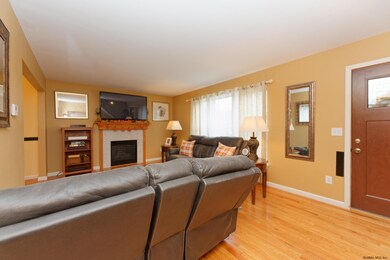 2 Cobblestone Ln, Troy, NY 12180 - photo 7