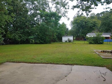 817 Berwick Dr, Fayetteville, NC 28314 - photo 2