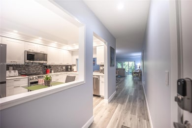 4000 Crystal Lake Dr unit 114, Pompano Beach, FL 33064 - photo 2