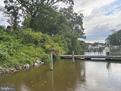 1326 Edna Rd, Pasadena, MD 21122 - photo 4