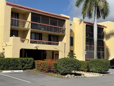737 SE 1st Way unit 302, Deerfield Beach, FL 33441 - photo 2