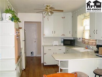 1109 Glendale Rd, McPherson, KS 67460 - photo 2