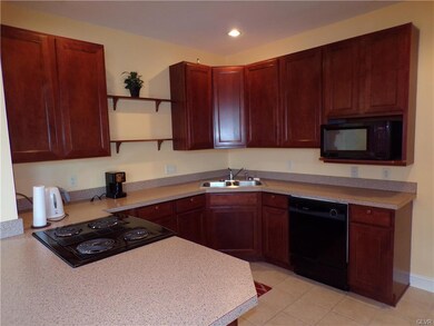 2317 Hollow View Dr, Easton, PA 18040 - photo 5