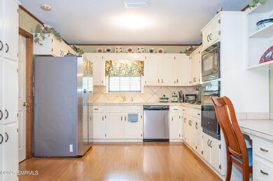 205 RIDGE JHR 15 01 PM
