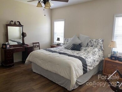 111 Cross Creek Dr, Statesville, NC 28625 - photo 3