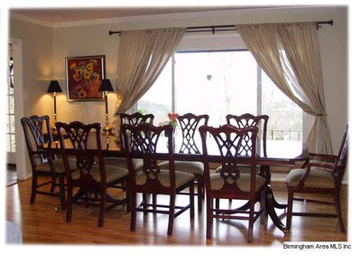 Spacious dining room with lots of natural light an