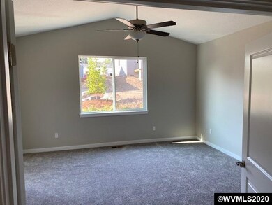 2956 NE Trask Ln, Albany, OR 97321 - photo 3