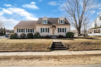 31 School St, Allenstown, NH 03275 - photo 2