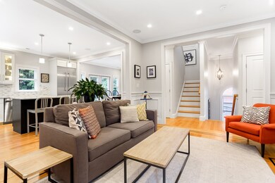 9 Bartlett Crescent unit 2, Brookline, MA 02446 - photo 4