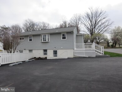 7364 Gaither Rd, Sykesville, MD 21784 - photo 5