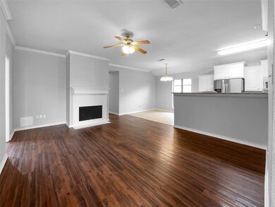 820 Rambling Ct, Granbury, TX 76049 - photo 3