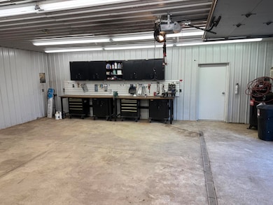 W644 Iowa Rd, Hartford, WI 53027 - photo 4