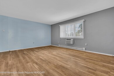 23 Crestwood Pkwy unit B, Whiting, NJ 08759 - photo 6