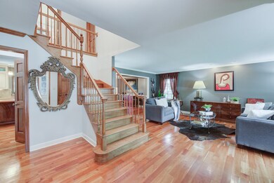 1195 E Gartner Rd, Naperville, IL 60540 - photo 4