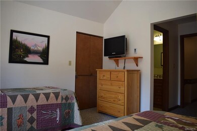 22 Rocky Point Ln unit B5, Inlet, NY 13360 - photo 4