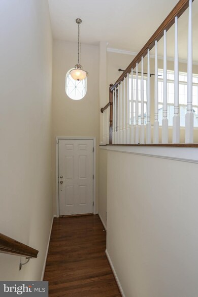 7070 Ingrahm Dr, Glen Burnie, MD 21060 - photo 5