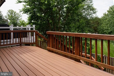 3703 Mazewood Ln, Fairfax, VA 22033 - photo 5