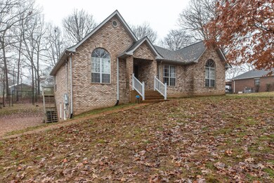 105 Edgewood Place, Dickson, TN 37055 - photo 2