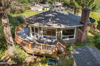 Front Door/Deck