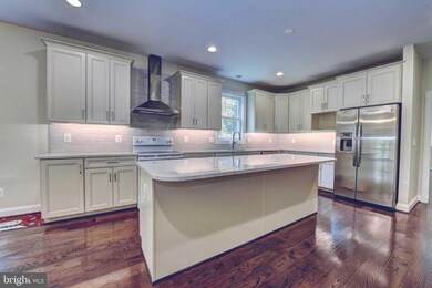 5824 Doyle Rd, Clifton, VA 20124 - photo 5
