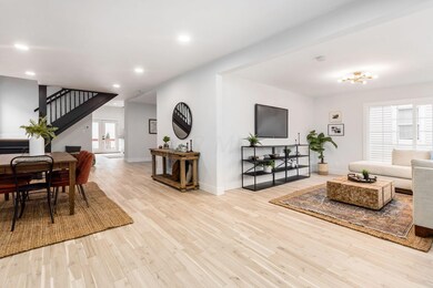 [006] 102 W Pacemont Rd, Columb