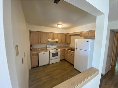 1406 SW Jefferson St, Lees Summit, MO 64081 - photo 7